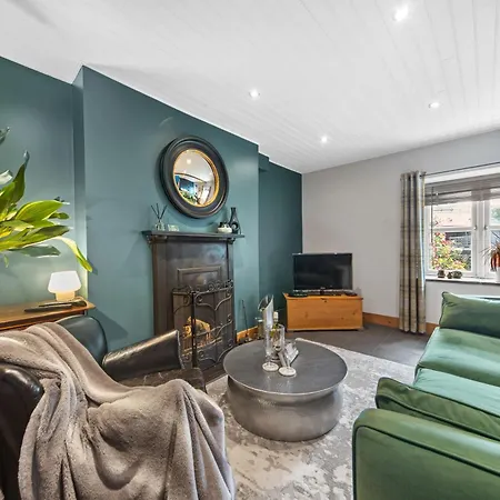 بيت للعطل The *