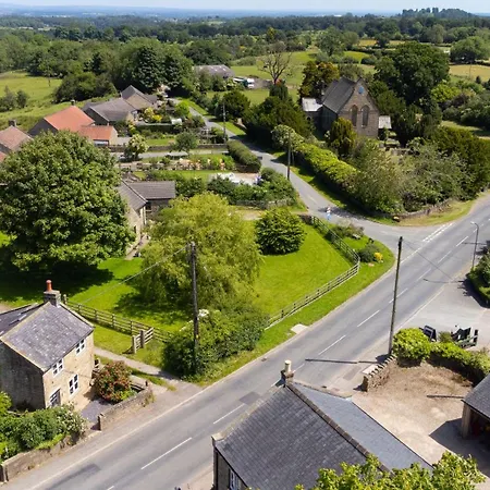 بيت للعطل The *