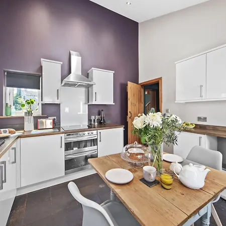 The بيت للعطل